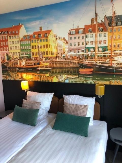 Boutique Hotel De Valk วาลเคินสวาร์ด ภายนอก รูปภาพ